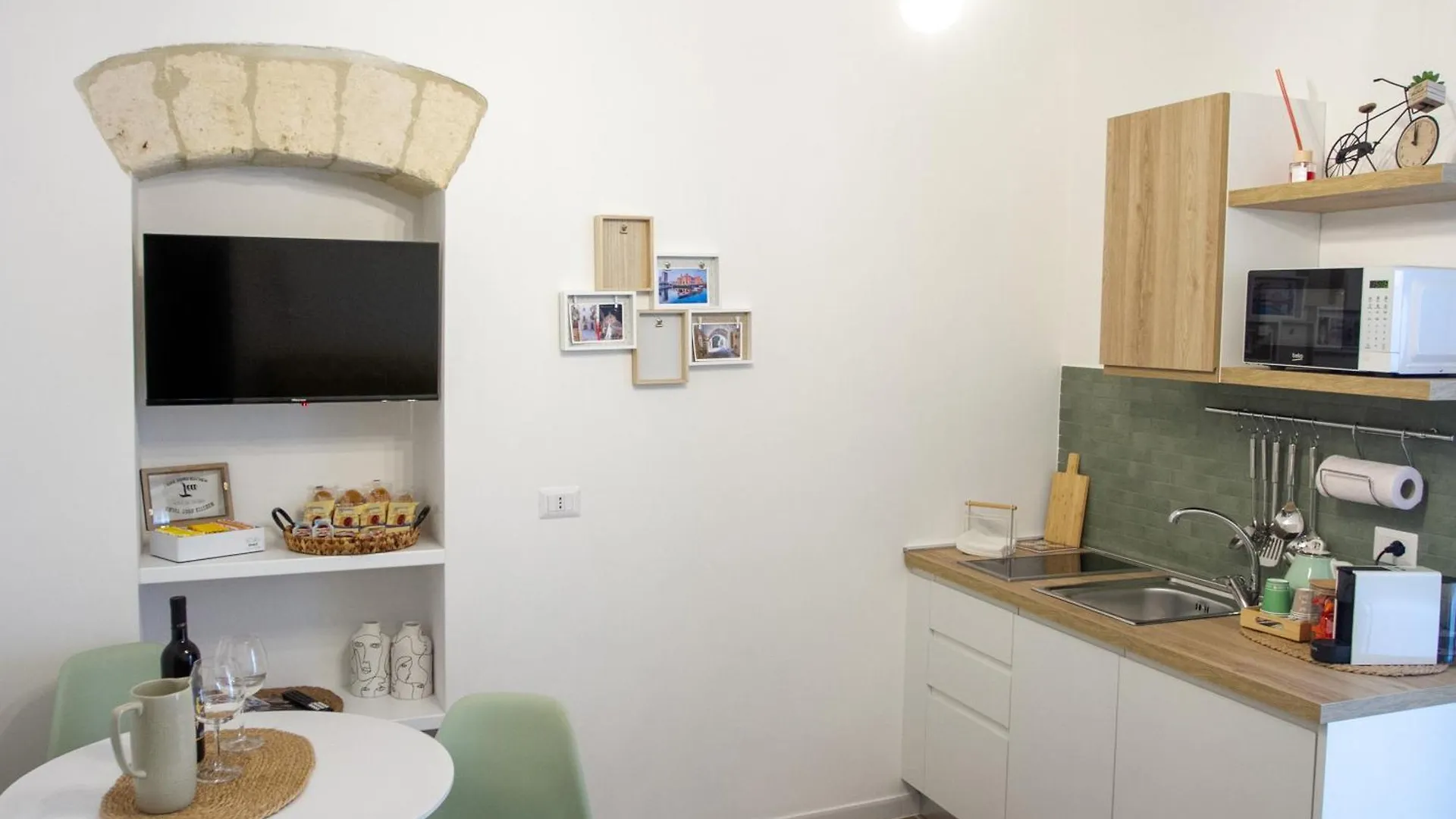 Apartament Bari In Un Click 0*,